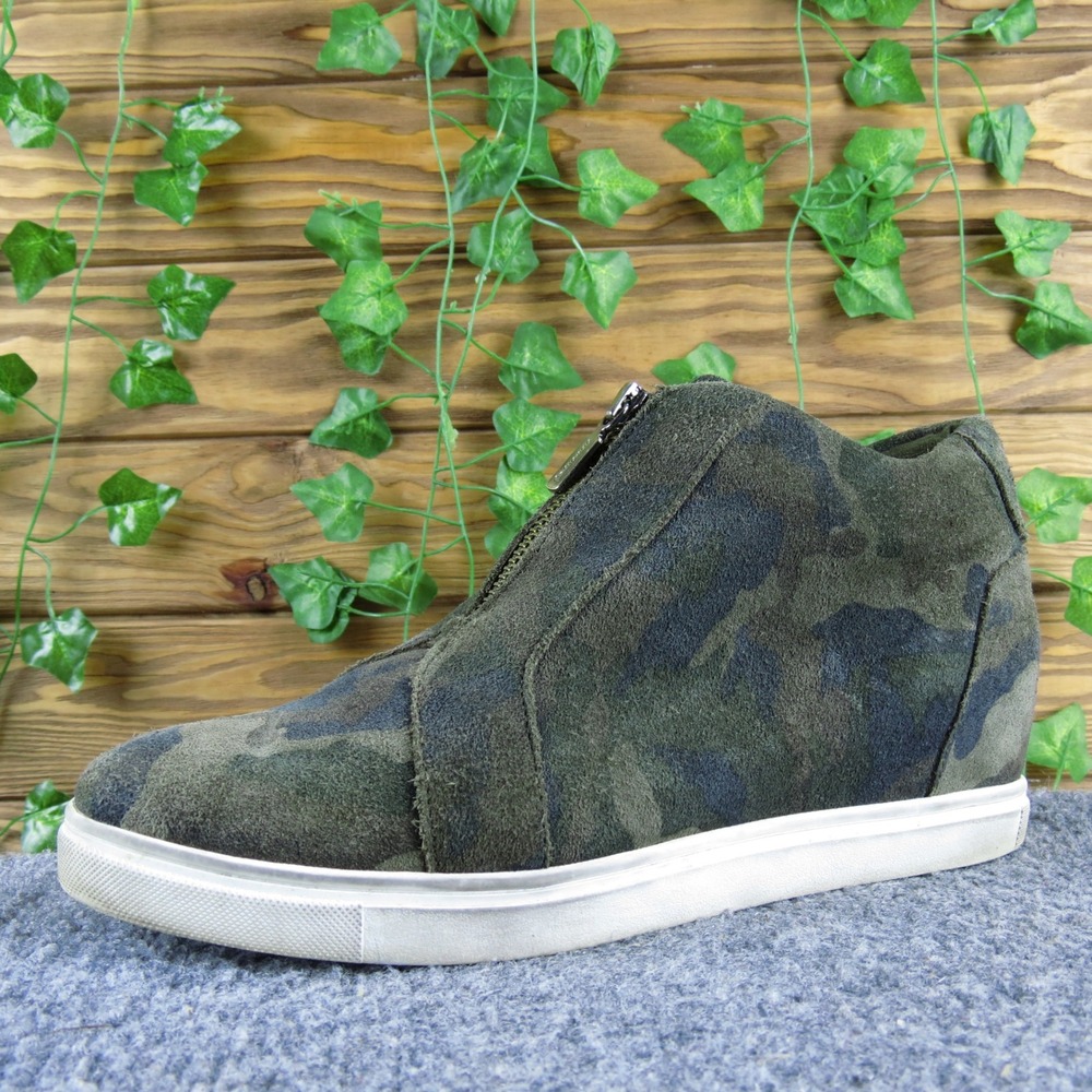 Blondo‎ Women's Waterproof Camouflage Hidden Wedge Ankle Booties Size 10